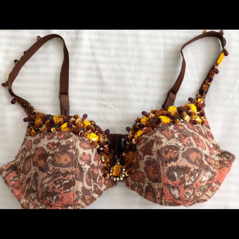 Guess by Marciano 🐯bra size 36C wild!